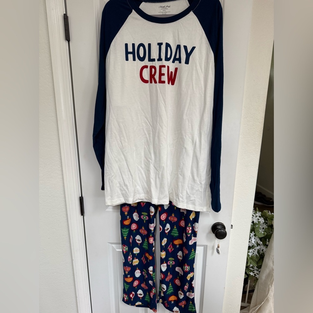 Men’s Holiday Crew Pajama Set